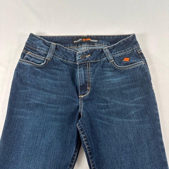 Wrangler Flame Resistant Jeans Women’s Size 5 CAT2 2112 Boot Cut Blue Denim EUC - Picture 4 of 8